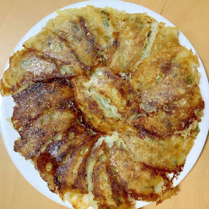 定番の焼き餃子